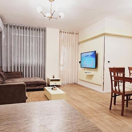 Discover Tirana From Our 3-Room Apartment With Free Parking-Komuna E Parisit Экстерьер фото