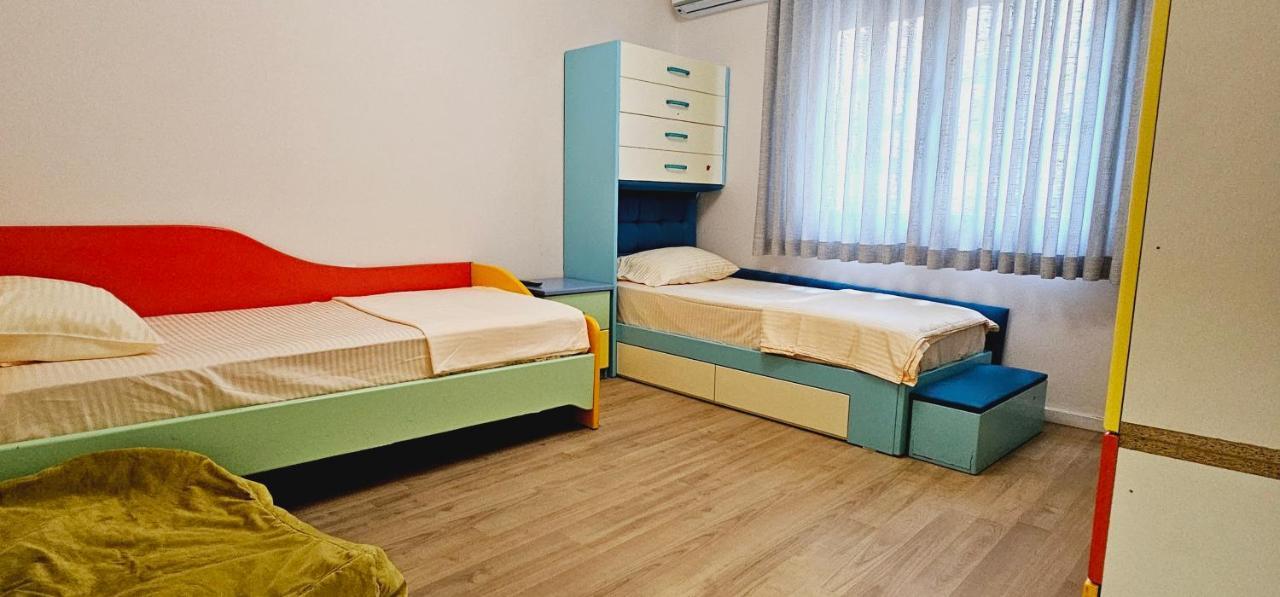 Discover Tirana From Our 3-Room Apartment With Free Parking-Komuna E Parisit Экстерьер фото